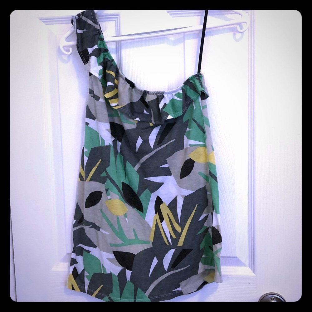 One Sleeve Lost Tank